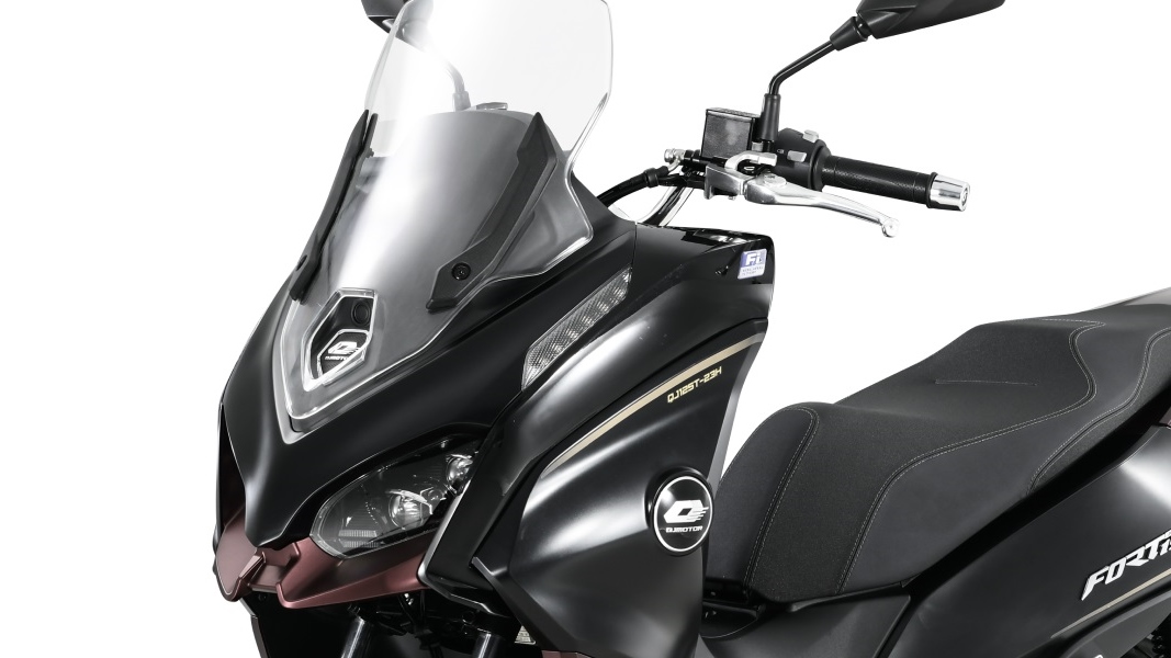 2024 QJ Motor MTX 150 – Arena Motosikal